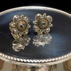 Swag swinging Cufflinks by Tietanica